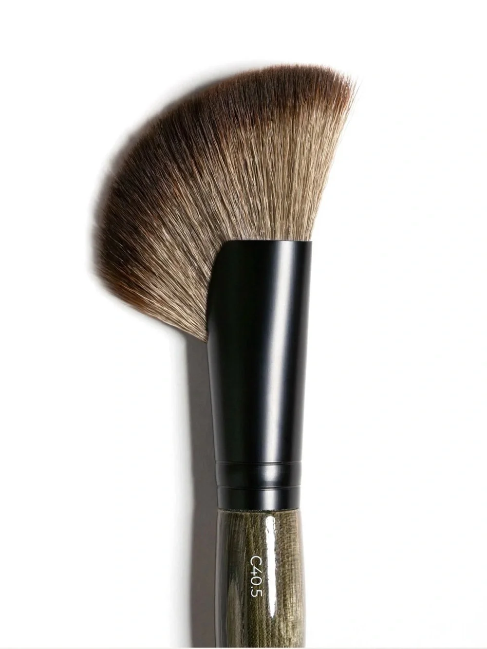 Rose and Ben Beauty C40.5 Bronzer Brush - Brand new in original packaging